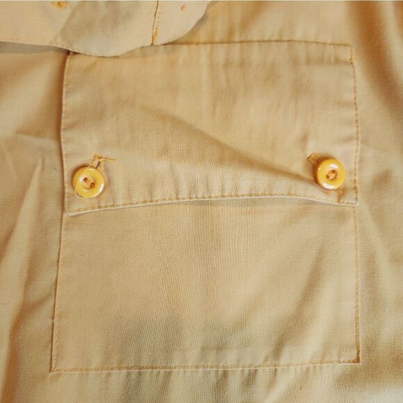 90s Cotton Oversize Mustard Yellow Button Up Shirt with 1 pocket - Picture 2 of 4